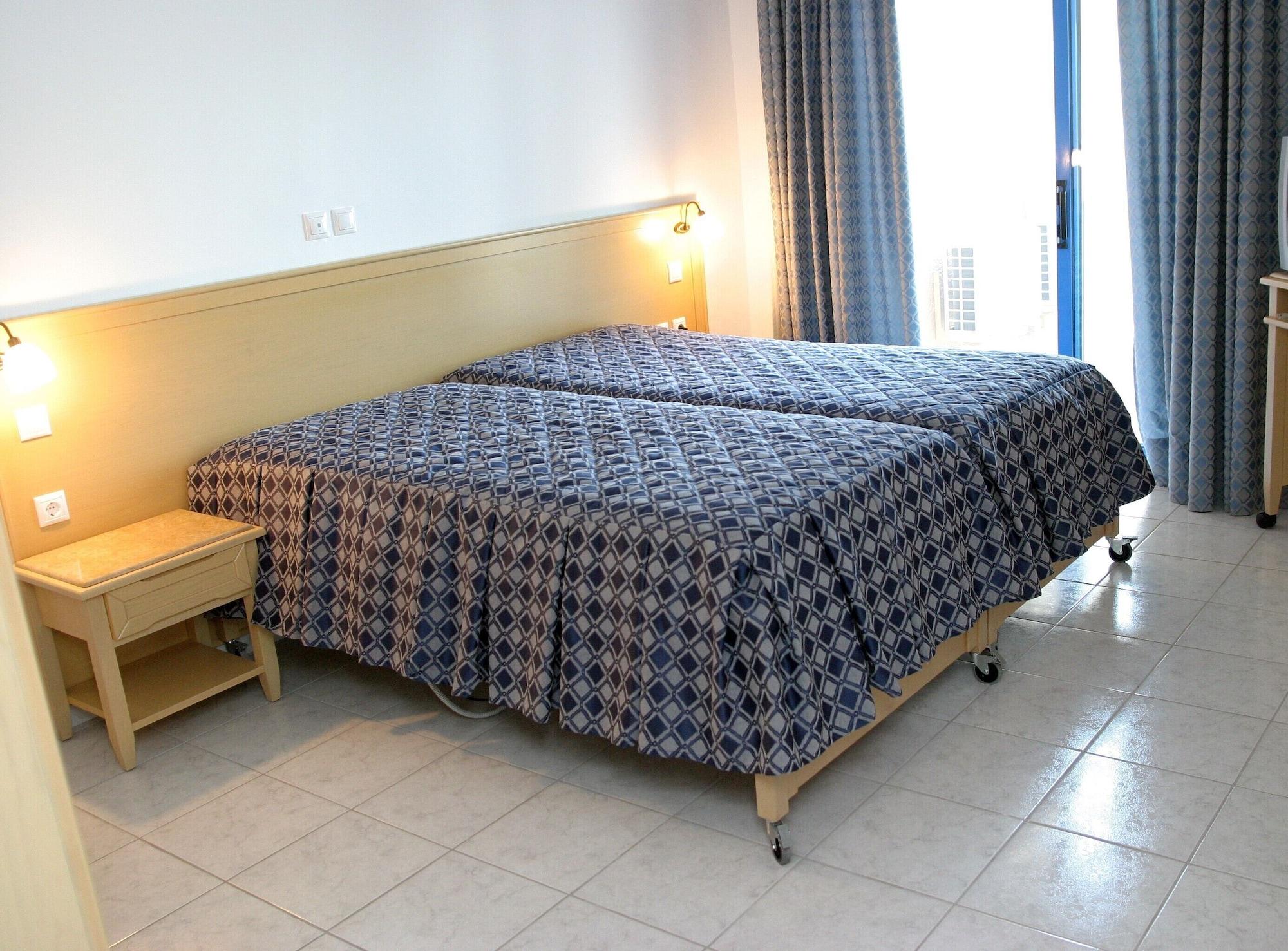 Hotel Costa Blu à Benitses  Extérieur photo